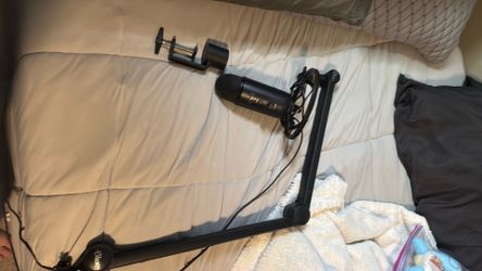 gaming mic (blue yeti)