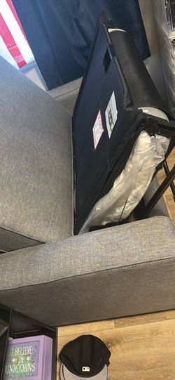 Living spaces couch / bed