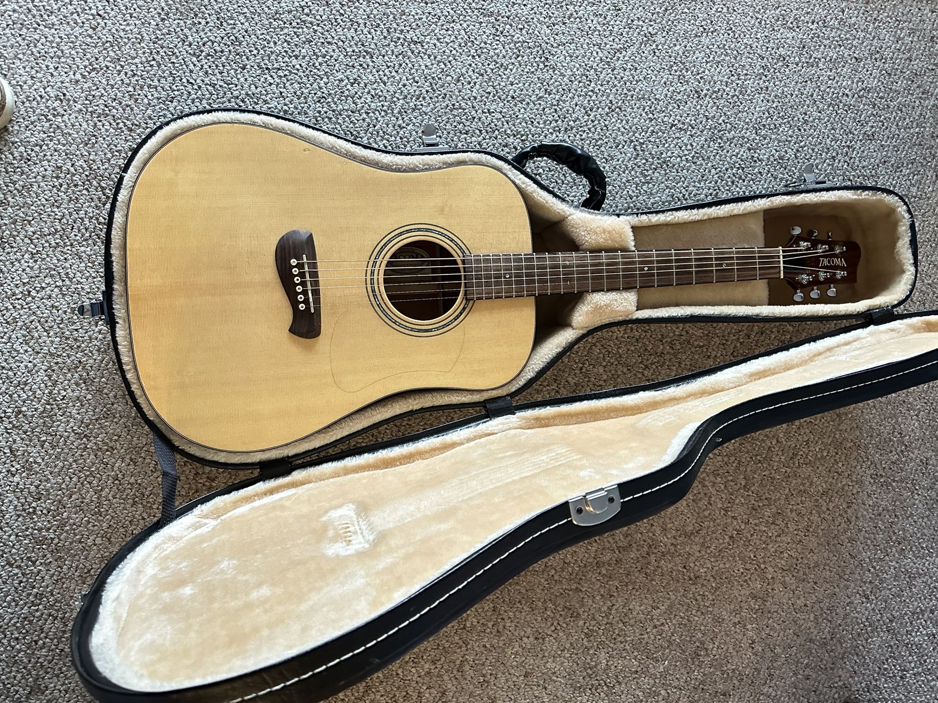 Tacoma DM10 Acoustic Guitar Made In The USA.