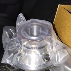 Two  Front  Wheel hub Assembly For Dodge Charger