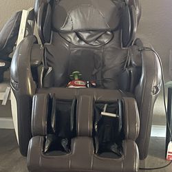 Deluxe Massage Chair 