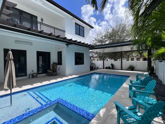 Aluminum Patio Covers, Pergolas & Screen Enclosures