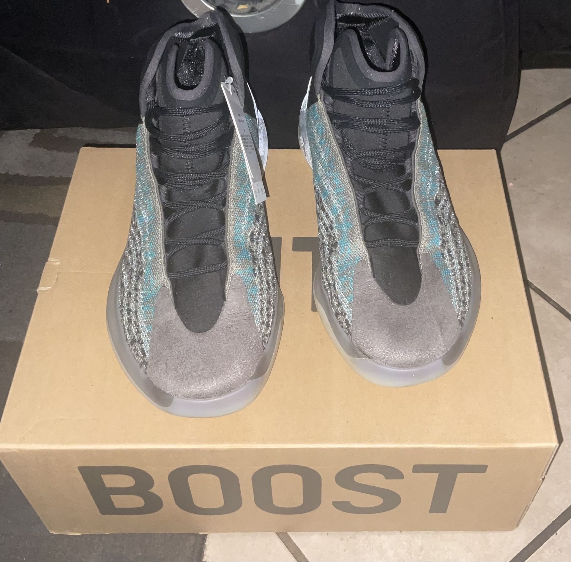 Adidas Yeezy QNTM Teal Blue Black Grey Boost Quality Comfortable Basketball Sneaker Mens 11.5 Excellent condition only worn once in Original Yeezy Box