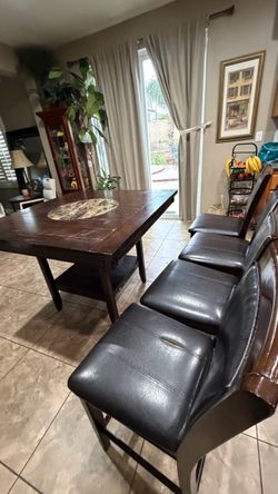 Counter Height Dining Table with 4 Chairs