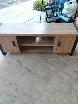 Stand TV