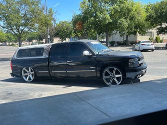 Camper shell