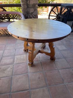 Pine table
