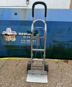 aluminum dolly with hand breaks