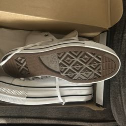 Women’s Platform White Converse 