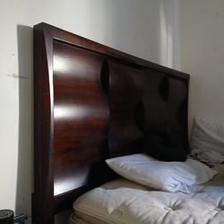 Queen frame. For Sale