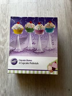 Wilton Cupcake Heaven 4 Cupcake Pedestals