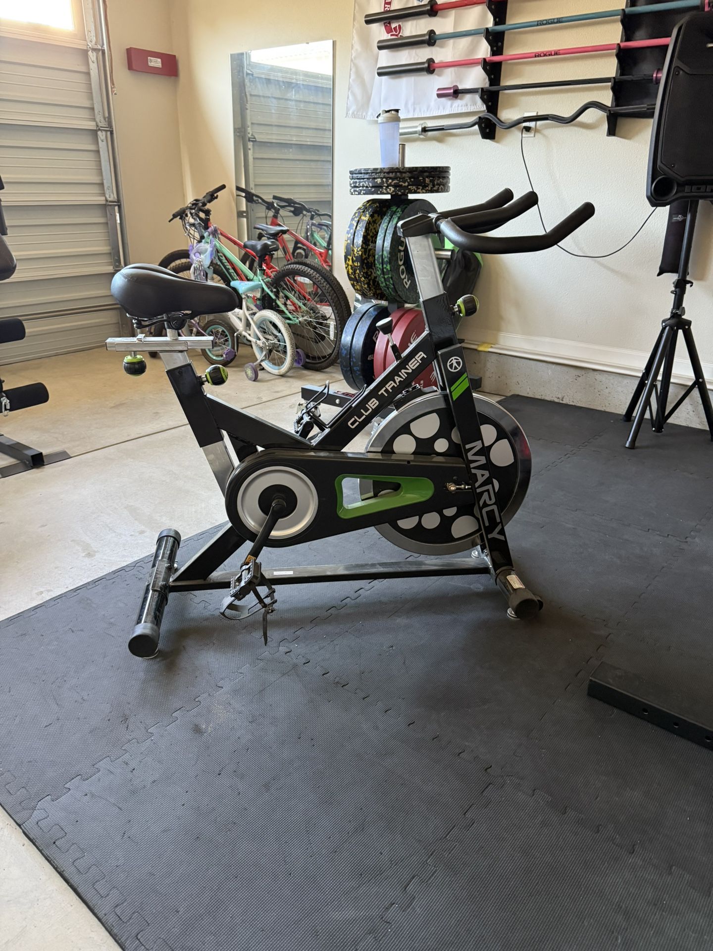 Marcy Club Revolution Cycle