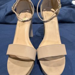 Size 9 Nude Heels 