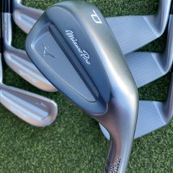 Mizuno : S-3 4-PW 6.0 Project X Steel Shaft. Beautiful Set Of Clubs. GolfLAB Takes Trades.