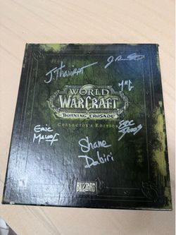 War of Warcraft crusader collector edition with creator’s signature