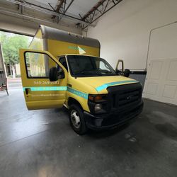 2017 Ford E350