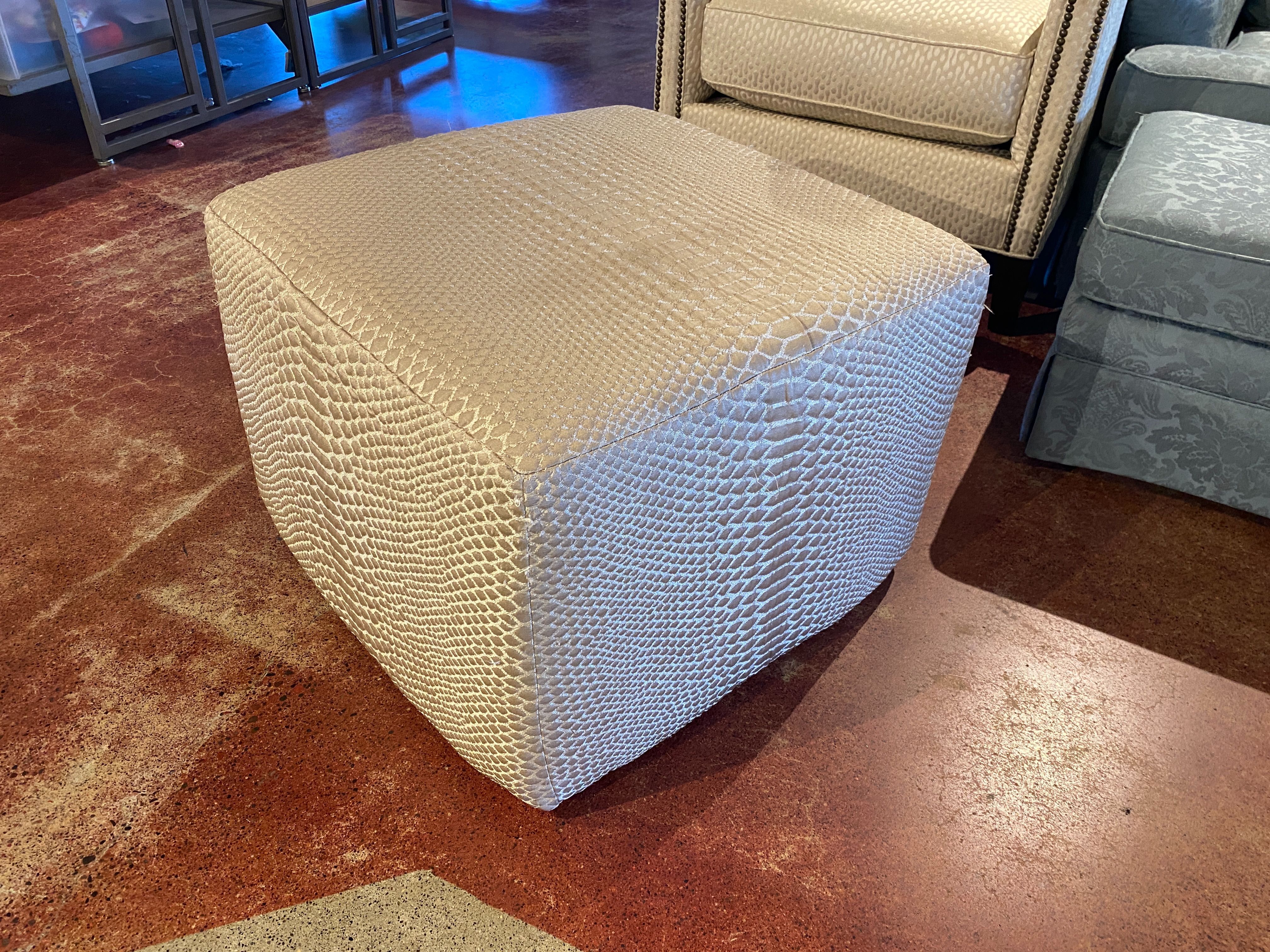 Cube Shaped Ottoman with Textured Snake Skin Pattern