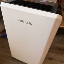 AIRPLUS Dehumidifier – Great Condition – Works Perfect