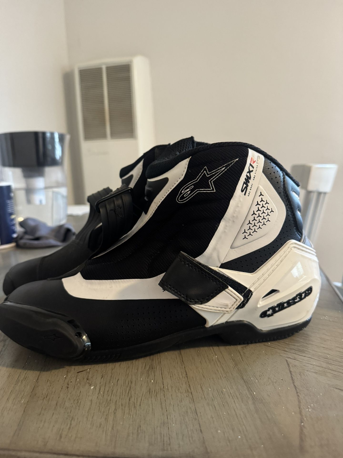 Alpinestars motorcycle shoes
