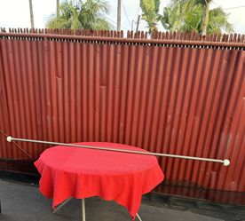 CURTAINS ROADS VERY GOOD CONDITION WITH EXTENSION. FROM 83” To 120”. 7” Feet To 10” Feet