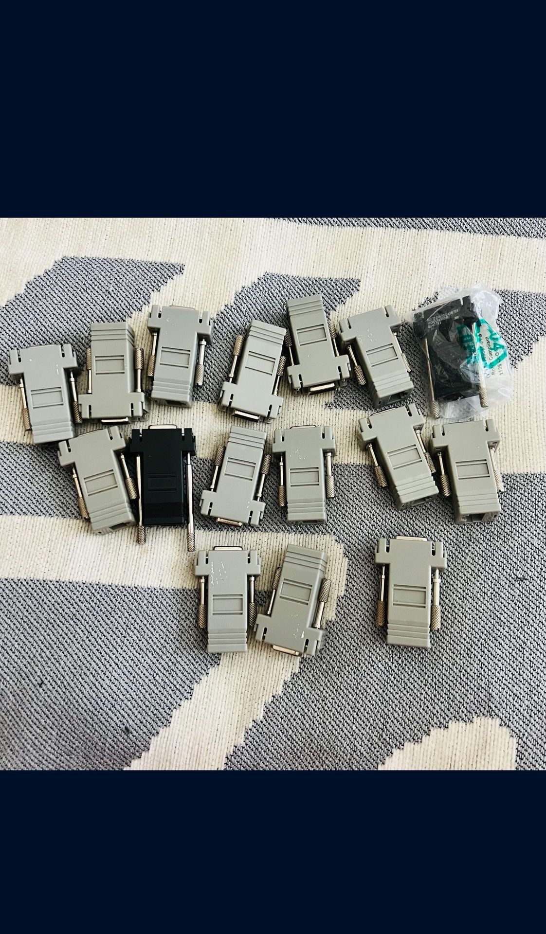 (Bulk)DB9 to RJ12 adapter, used to convert a DB9 serial port to an RJ12 modular connector.
