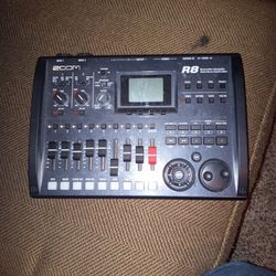Zoom R8 Recorder, Interface Controller