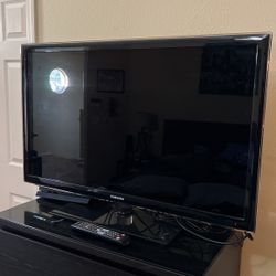 Samsung 40” TV