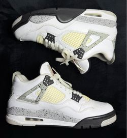Size 9.5 men Jordan 4s
