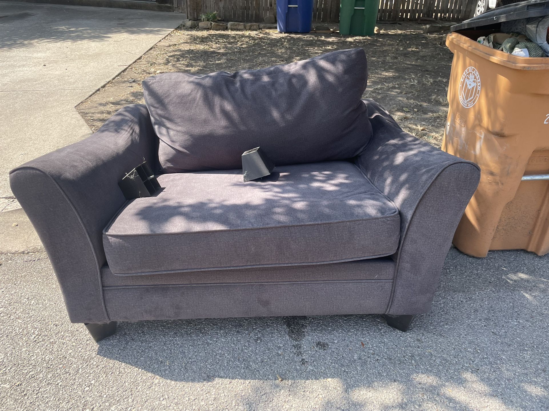 Free sofa Couch