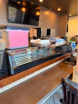 Sushi fish refrigerator