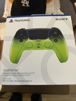 PS5 DualSense Wireless Controller Green
