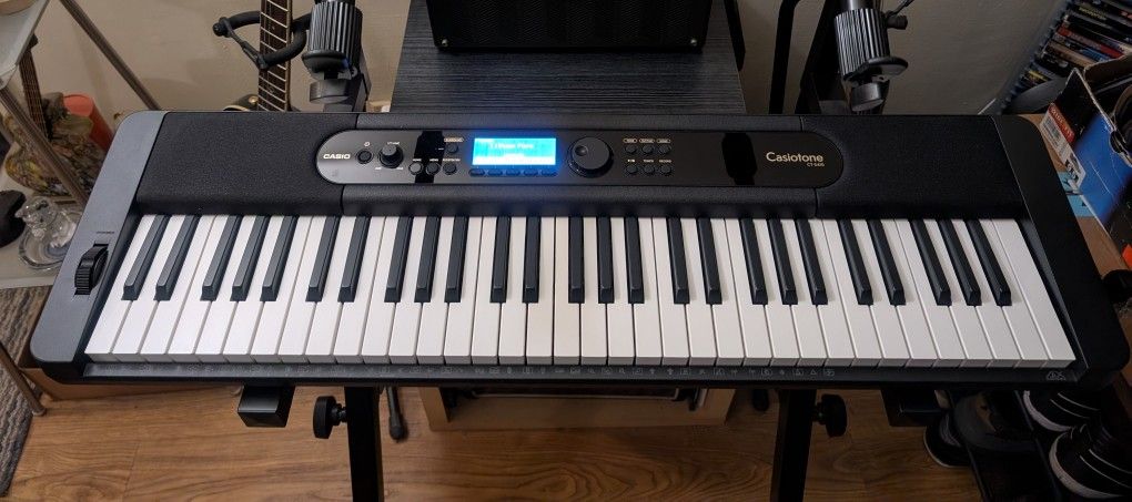 Casio Ct-s410 Musical Keyboard Like New - super portable!
