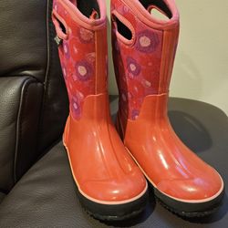 Bogs Winter Boots, Size 2 Little Kids