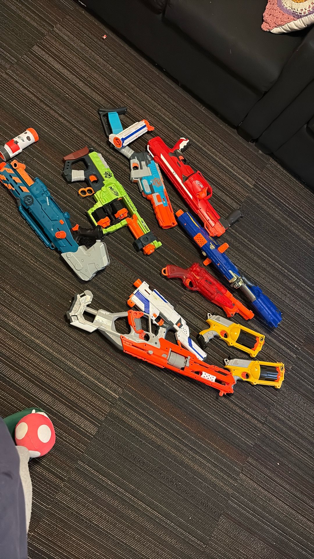bundle of nerf guns