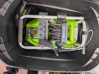 Greenwork Water Pressure Washer 1700 Psi + All Attachments