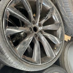 23”. 5x120. Tesla.  $600