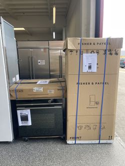 Fisher and Paykel Kitchen Set, Fridge + Oven & Cooktop 