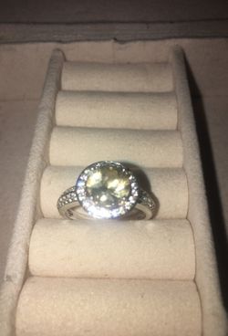 💍Ring with beautiful ❣️stone 🌹