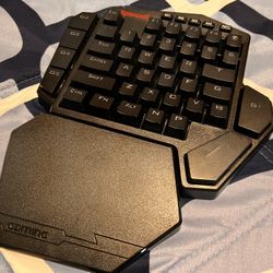 Red Dragon One Handed Mechanical Keyboard 