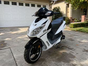 🔥🛵 AMIGO PHENOM 200cc — FULLY AUTOMATIC GAS SCOOTER 🛵🔥 🎶🔊 BUILT-IN BLUETOOTH SPEAKERS! 🔊🎶