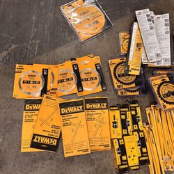 Mixed Dewalt Tools Attachments