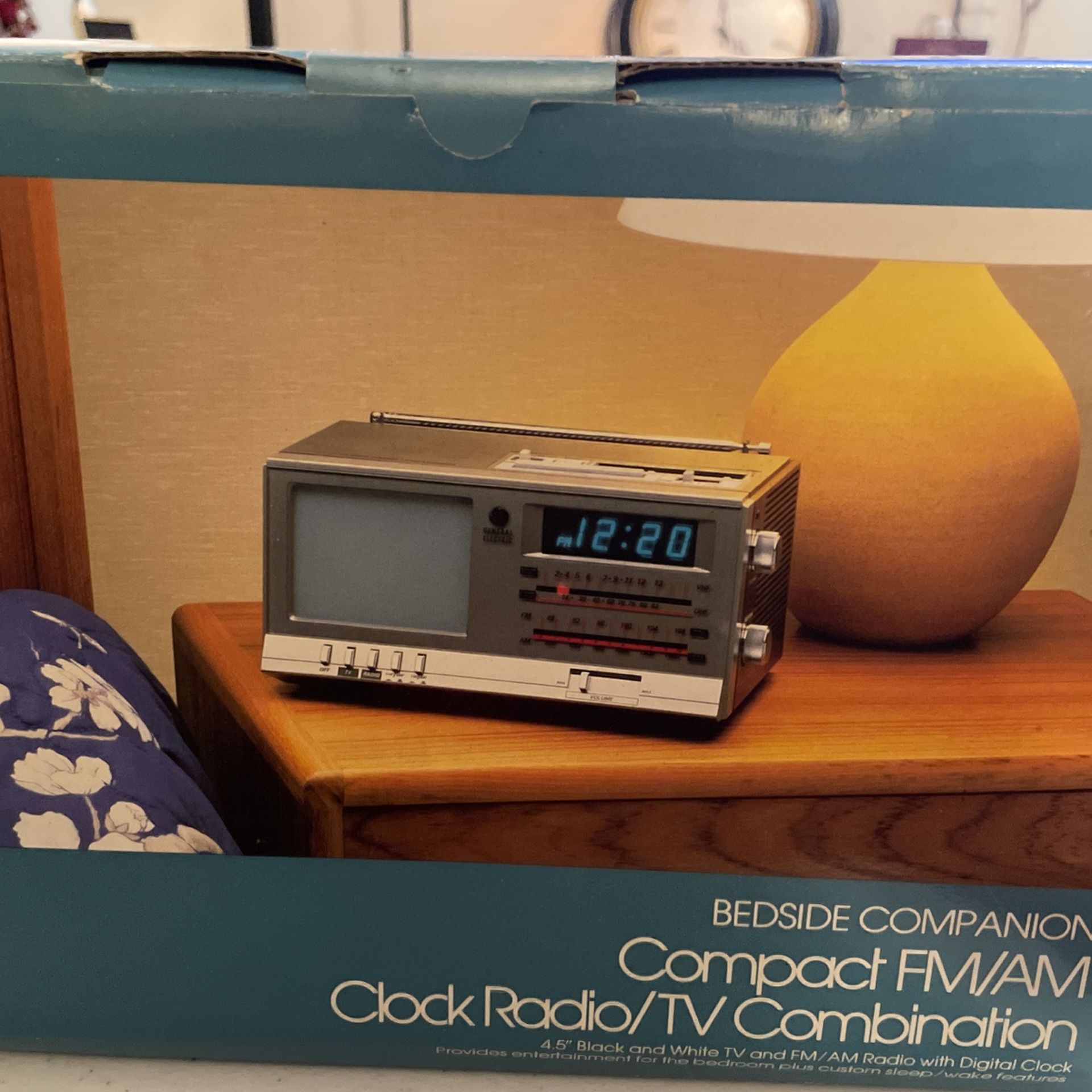 GE, Bedside Compact:TV, FM/AM, TV, Clock Radio: