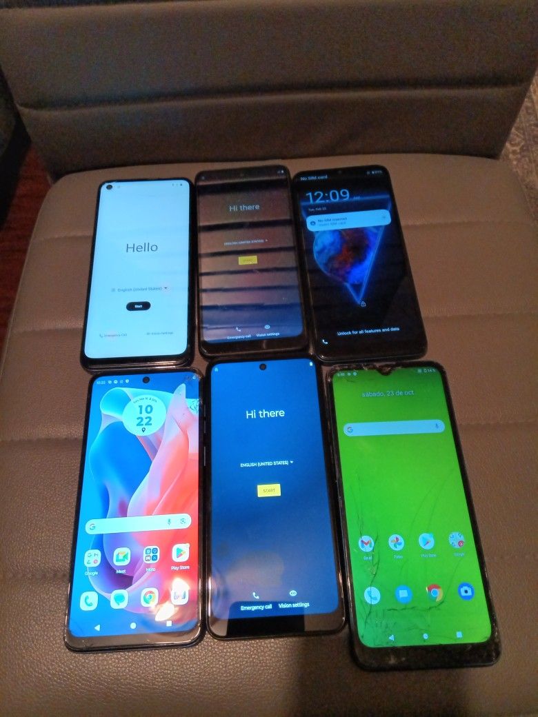 Motorola Lot Of 6 Cellphones For Parts