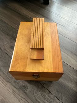 Vintage shoe shine box
