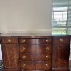 Traditional Formal Dining Furniture 