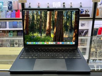 Macbook Air 13 2025 M4 16GB 256GB Pre-owned