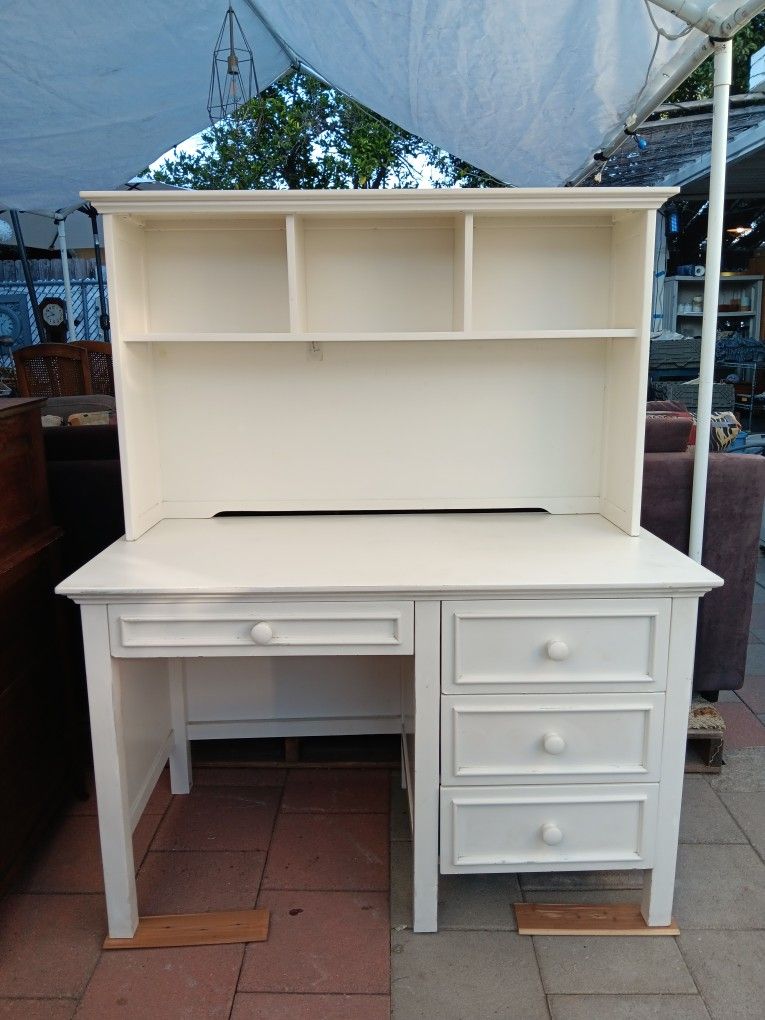 Pottery Barn Solid Pine Desk With Hutch 4 Drawer $185 OBO