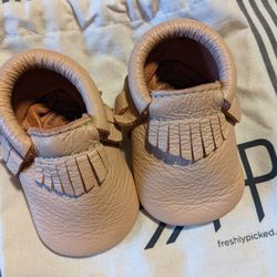Freshly Picked Moccasins Size 1