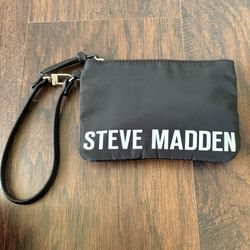 Steve Madden Black Small Wristlet Coin