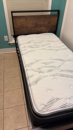 Cama twin con colchón